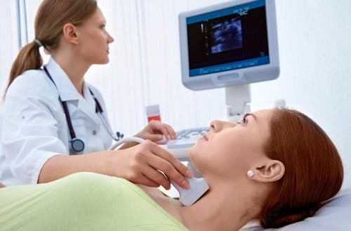 7 signes qui indique que votre thyroïde ne fonctionne pas bien